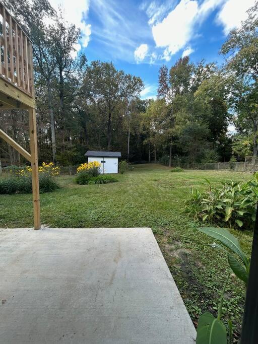 Comfy Lower Lvl Apt With Jetted Tub Near Uptown And Unc Charlotte Exterior photo